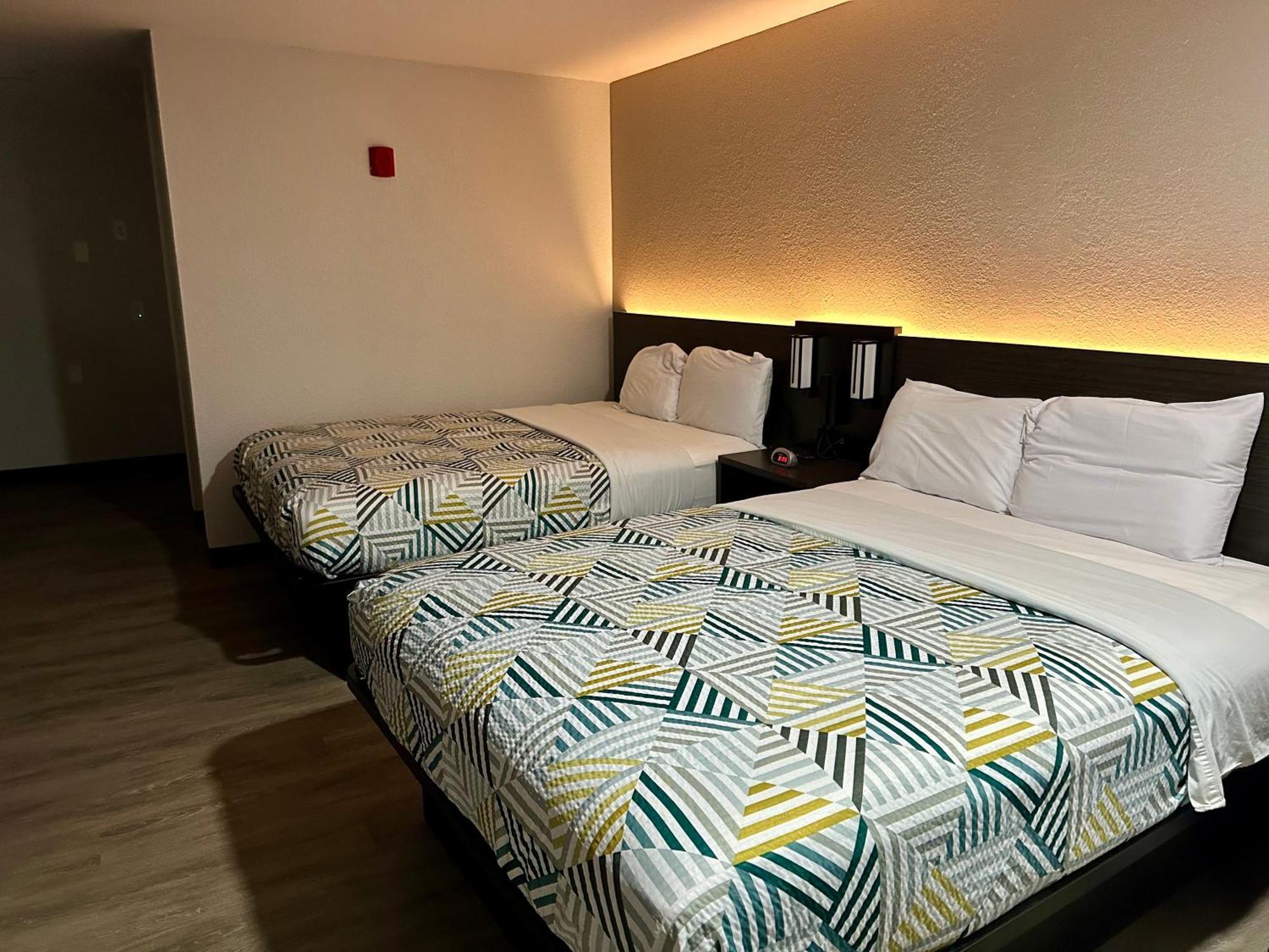 เอ็กซ์เทนด์ สเตย์ อเมริกา โคลัมบัสแอร์พอร์ต Hotel ภายนอก รูปภาพ